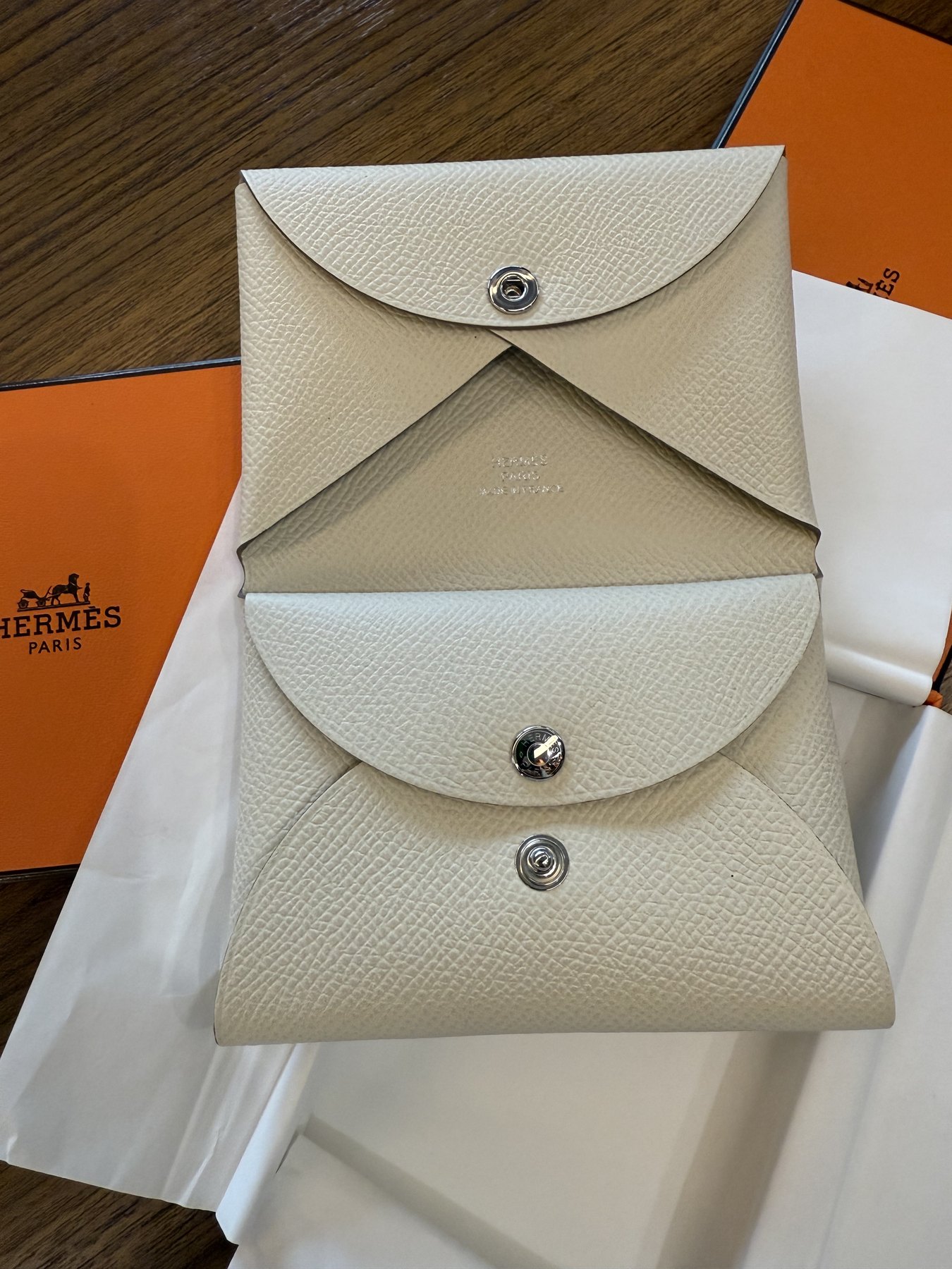 Hermes calvi duo，裝零錢、裝鈔票、裝信用卡，當名片夾也可以，全新商品，現貨在台
