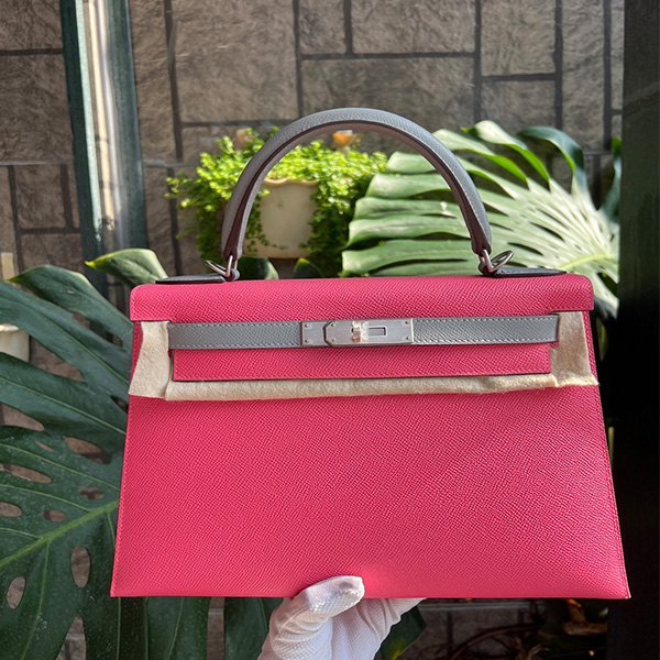 Hermes Kelly28外縫,粉拼灰,霧面銀扣,vip馬蹄訂製款,epsom皮,C刻印